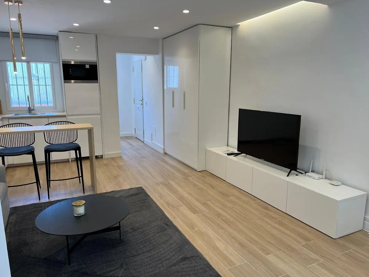Paris Suit I & Paris Suite II Marbella Apartment